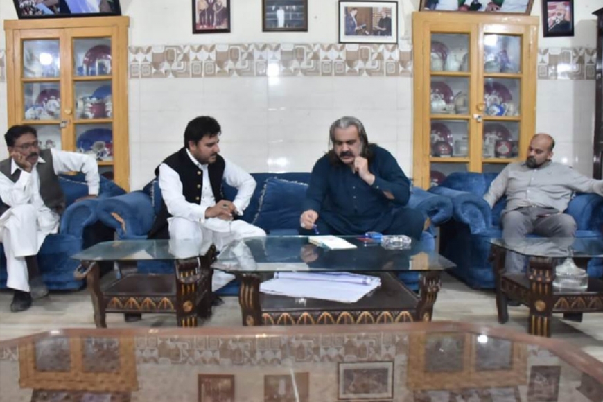 سید ناصرشیرازی کی وفد کے ہمراہ سابق وفاقی وزیر ومرکزی رہنما پی ٹی آئی علی امین گنڈا پور سے ملاقات