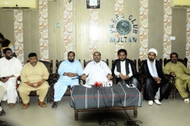 گھر یا امام بارگاہ کے اندر مجلس کا انعقاد ہمارا آئینی حق ہے، کسی صورت دستبردار نہیں ہونگے، اسد عباس نقوی