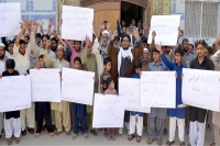 ملتان،مجلس وحدت مسلمین کے زیراہتمام سانحہ پارہ چنار کے خلاف احتجاجی مظاہرہ،حکومت کے خلاف شدید نعرے بازی
