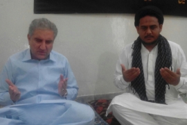 ایم ڈبلیوایم رہنما علامہ اقتدار نقوی  کی شاہ محمود قریشی سے ملاقات ، آل پارٹیز کانفرنس میں شرکت کی دعوت